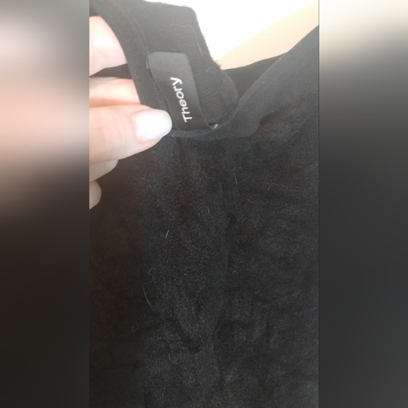 Theory Women Velvety Off Shoulder Top Sz M - Picture 3 of 3